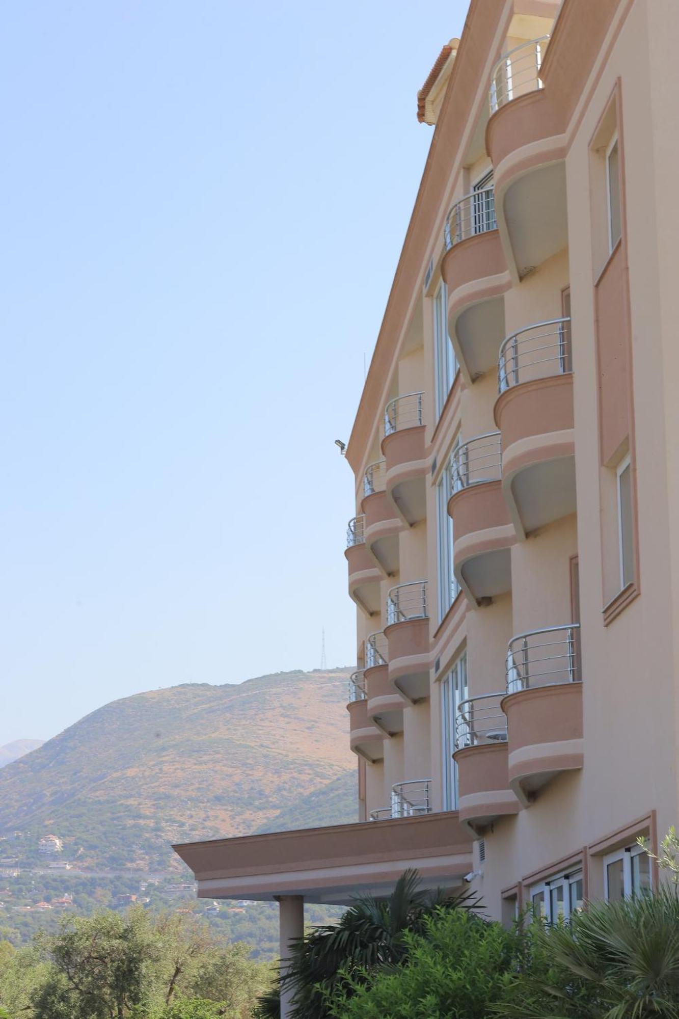 Sole Luna Hotel Borsh Extérieur photo